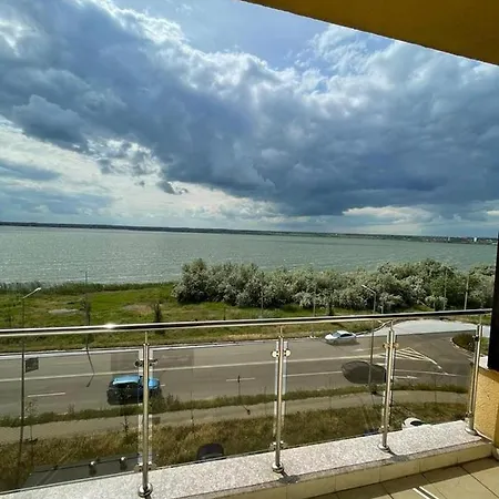 Summerland Arabic Loft דירה מאמאיה